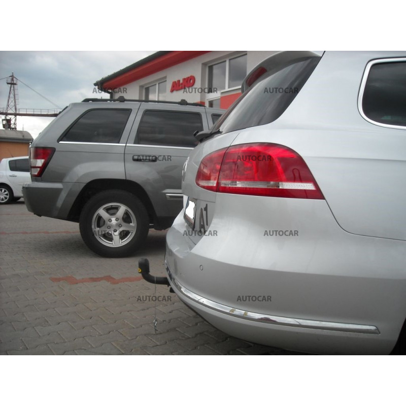 Ťažné zariadenie pre PASSAT  VII- 4dv, Combi, aj 4x4, - automatický systém - od 2010/-