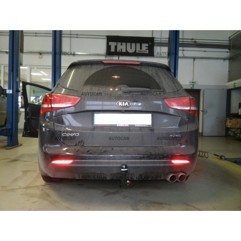 Ťažné zariadenie pre Kia Ceed SW - automatický vertikálny systém - od 2012/-