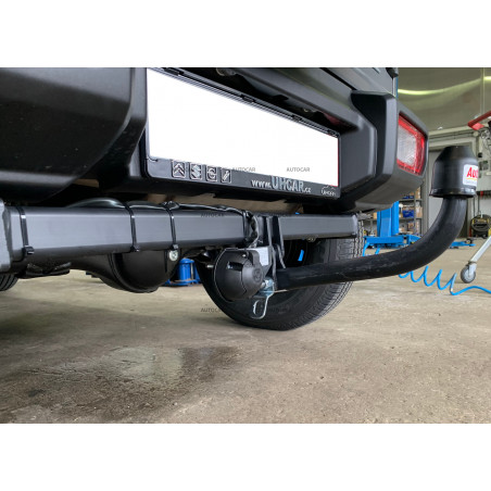 Ťažné zariadenie pre Suzuki Jimny - skrutkový systém