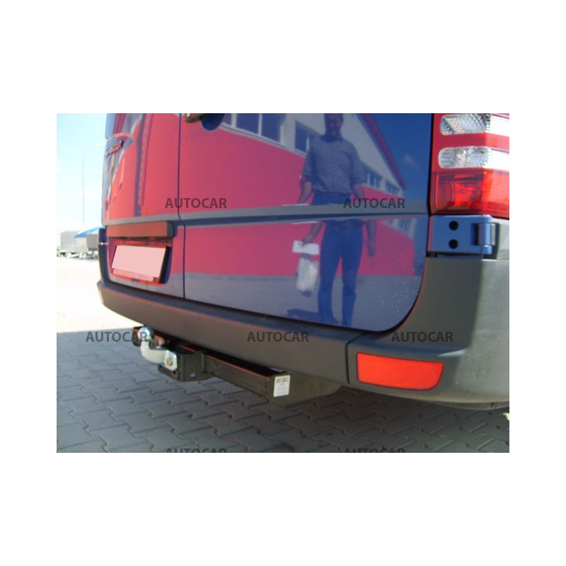 Ťažné zariadenie pre Volkswagen CRAFTER - Dodávka bez schodíka - Rázvor 3,665 / 4,325 m - skrutkový systém