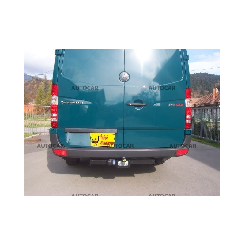 Ťažné zariadenie pre Volkswagen CRAFTER - Dodávka bez schodíka - Rázvor 3,665 / 4,325 m - skrutkový systém