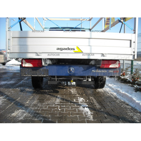 Ťažné zariadenie pre Mercedes SPRINTER - Valník - Jednomontáž - Rázvor 3,665 / 4,325 m - skrutkový systém Ťažné zariadenie pre Mercedes SPRINTER - Valník - Jednomontáž - Rázvor 3,665 / 4,325 m - skrutkový systém