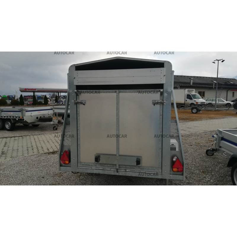 Prívesný vozík PLUTO 1 na prepravu zvierat