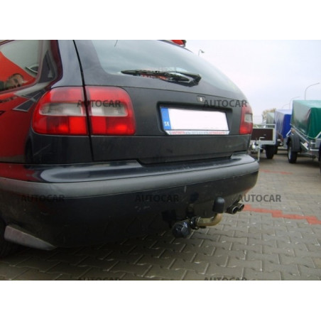 Ťažné zariadenie pre V 40 - Combi - automatický systém - od 1996 do 2000/06 Ťažné zariadenie pre V 40 - Combi - automatický systém - od 1996 do 2000/06