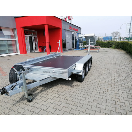 Trojnápravový brzdený prepravník stavebných strojov K3535 Trojnápravový brzdený prepravník stavebných strojov K3535