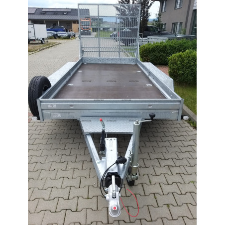 Trojnápravový brzdený prepravník stavebných strojov K4035 Trojnápravový brzdený prepravník stavebných strojov K4035