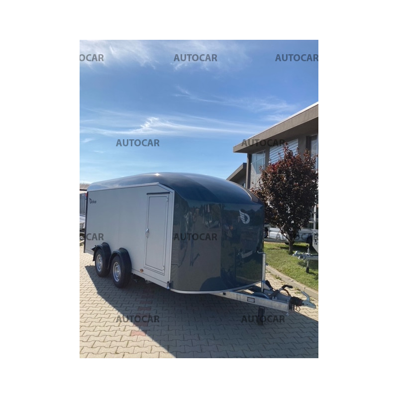 Dvojnápravový brzdený skriňový autoprepravník Debon C900