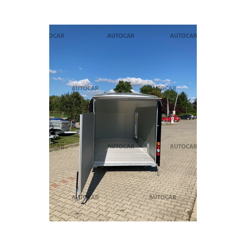 Dvojnápravový brzdený skriňový autoprepravník Debon C900