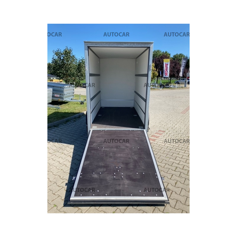 Skriňový prívesný vozík F75201215HD s rampou