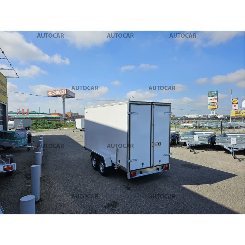 Dvojnápravový brzdený skriňový prívesný vozík F20361518HTD