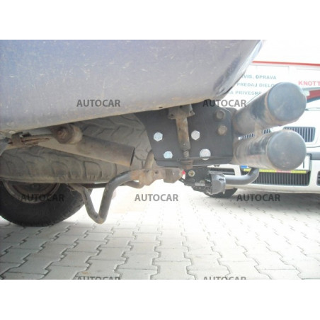 Ťažné zariadenie pre NAVARA - rúrkový nárazník , ( D 40 ) - automatický systém - od 2006 do Ťažné zariadenie pre NAVARA - rúrkový nárazník , ( D 40 ) - automatický systém - od 2006 do