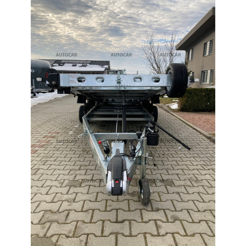 Trojnápravový výklopný brzdený autoprepravník L35G65P ALU