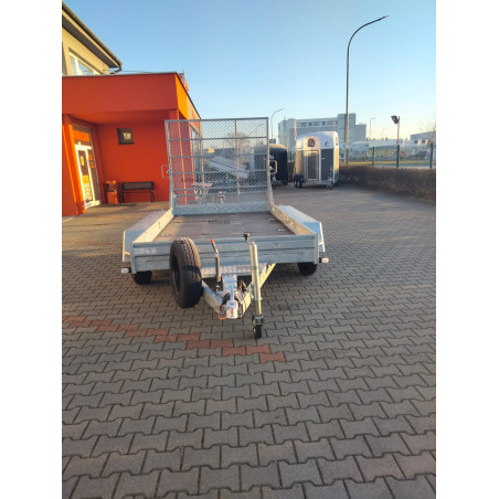 Trojnápravový brzdený prepravník stavebných strojov K3535R Trojnápravový brzdený prepravník stavebných strojov K3535R
