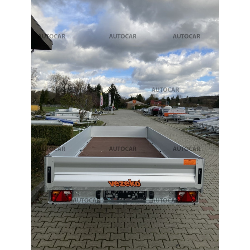 Dvojnápravový brzdený prívesný vozík Cargo E 35.8