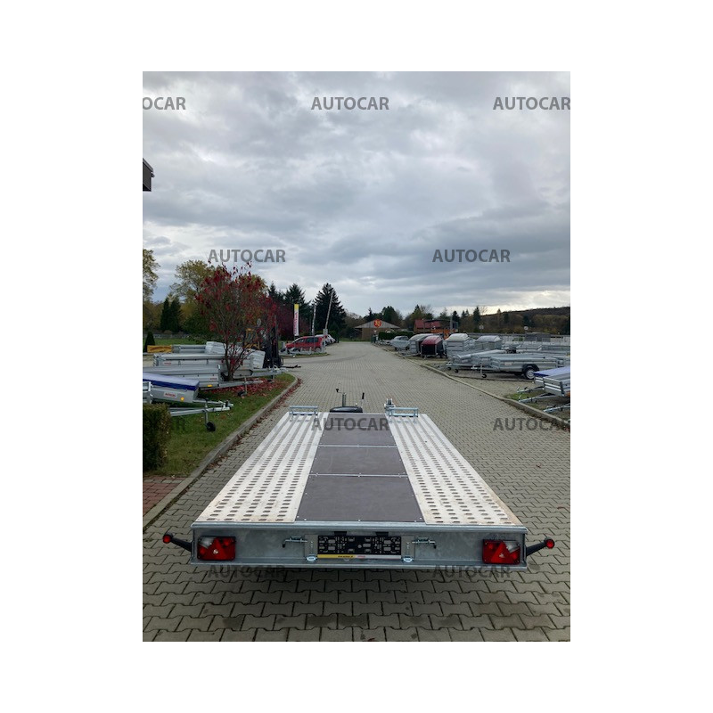 Dvojnápravový brzdený autoprepravník Mars 4m 2,7t preglejka