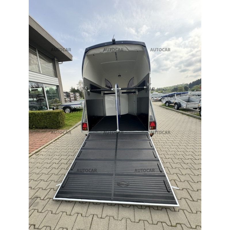 Dvojnápravový brzdený príves Champion R so sedlovňou