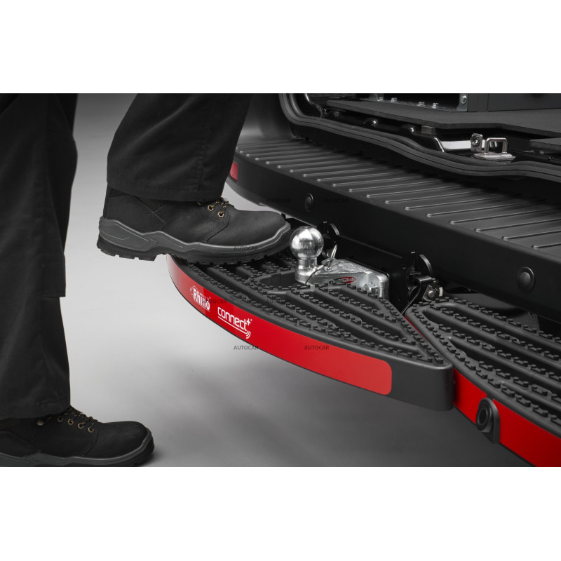 Nástupný schodík na ťažné zariadenie - čierny