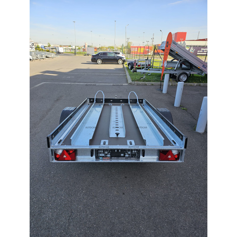 Jednonápravový nebrzdený prívesný vozík na prepravu motocyklov Motomax