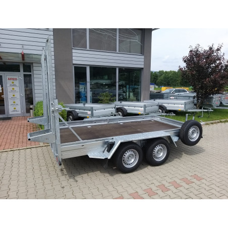Dvojnápravový brzdený prepravník stavebných strojov K3535 Dvojnápravový brzdený prepravník stavebných strojov K3535