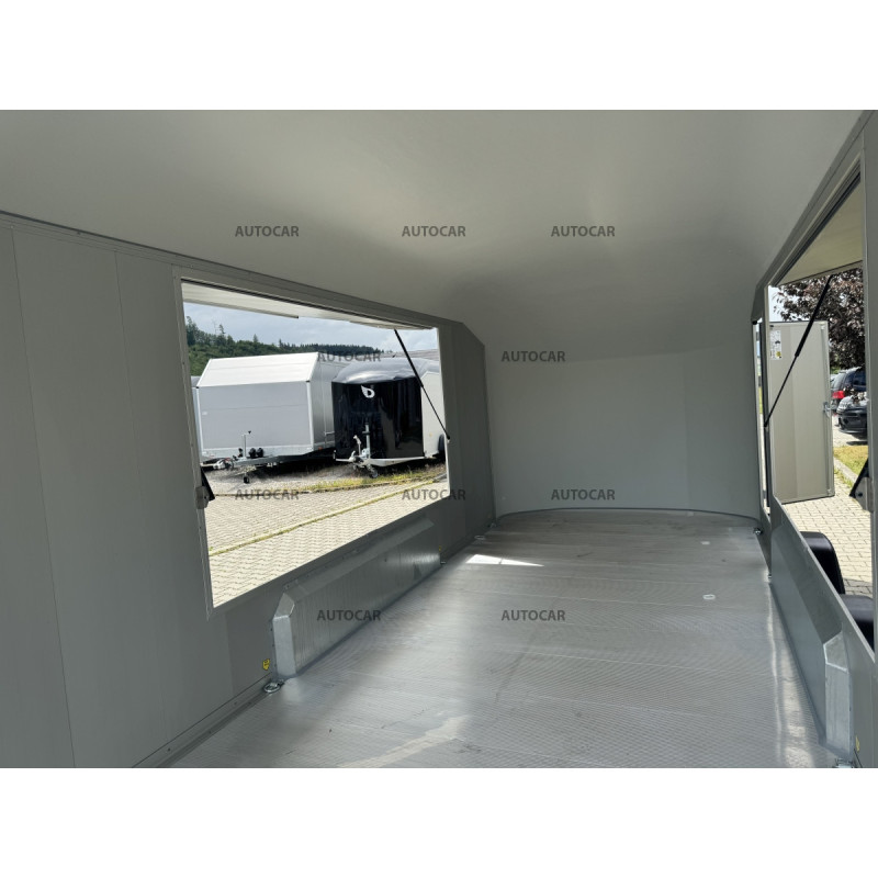 Dvojnápravový brzdený skriňový autoprepravník Debon C900