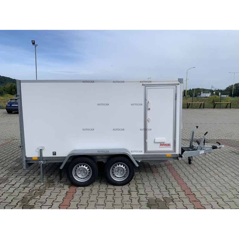 Dvojnápravový brzdený skriňový prívesný vozík F20301515HTD