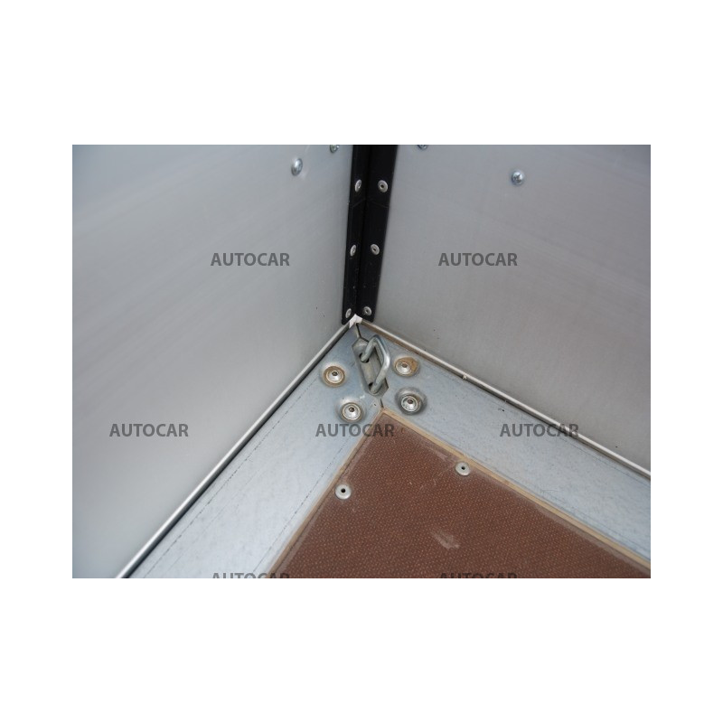 Prívesný vozík TITBIT 08B13R