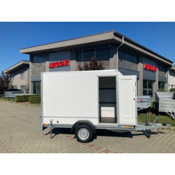 Jednonápravový brzdený skriňový príves F13301518HD so skosením a bočnými dverami