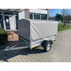 Plachta s konštrukciou na...