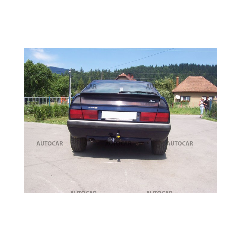 Ťažné zariadenie pre Citroen XM - Y3/Y4 - 5 dv. - skrutkový systém