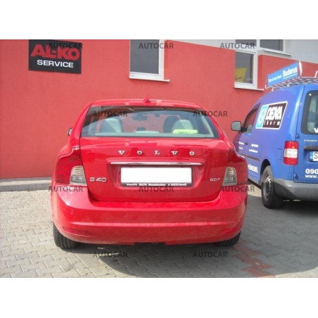Ťažné zariadenie pre S 40 - 4 dv. - automatický vertikálny systém - od 2004 do 2009 Ťažné zariadenie pre S 40 - 4 dv. - automatický vertikálny systém - od 2004 do 2009