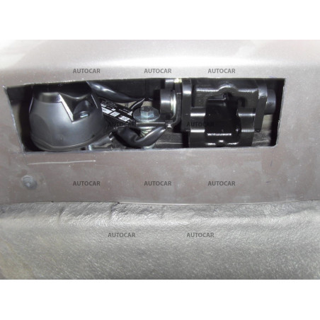 Ťažné zariadenie pre SUPERB - 5 -dv., Combi aj 4x4 - automatický vertikálny systém - od 2008 Ťažné zariadenie pre SUPERB - 5 -dv., Combi aj 4x4 - automatický vertikálny systém - od 2008