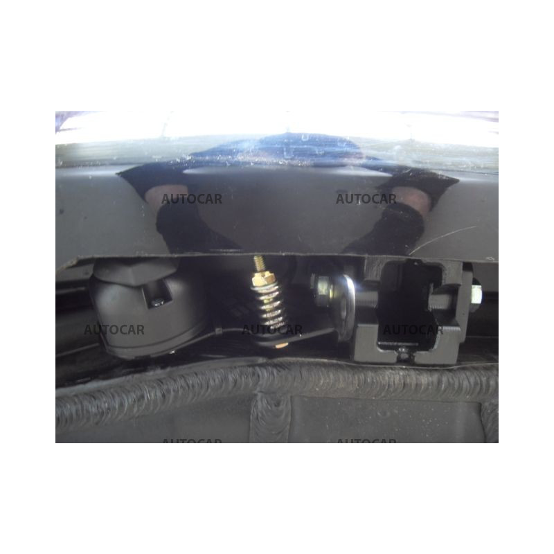 Ťažné zariadenie pre I 40 - 4 dv. - automatický vertikálny systém - od 04.2011/-