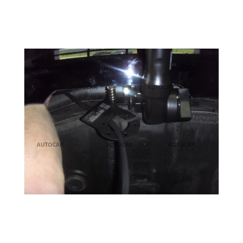 Ťažné zariadenie pre I 40 - 4 dv. - automatický vertikálny systém - od 04.2011/-