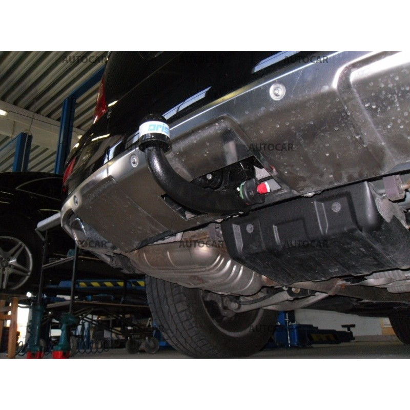 Ťažné zariadenie pre Mercedes M / ML - W164, W166 - odnímateľný vertikálny bajonetový systém