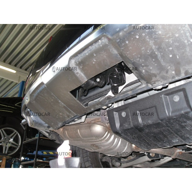 Ťažné zariadenie pre Mercedes M / ML - W164, W166 - odnímateľný vertikálny bajonetový systém