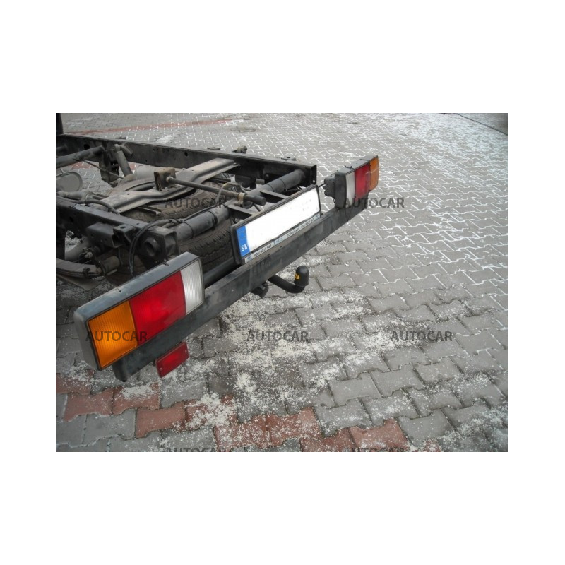 Ťažné zariadenie pre Hyundai H1 / H200 / STAREX - Valník - skrutkový systém