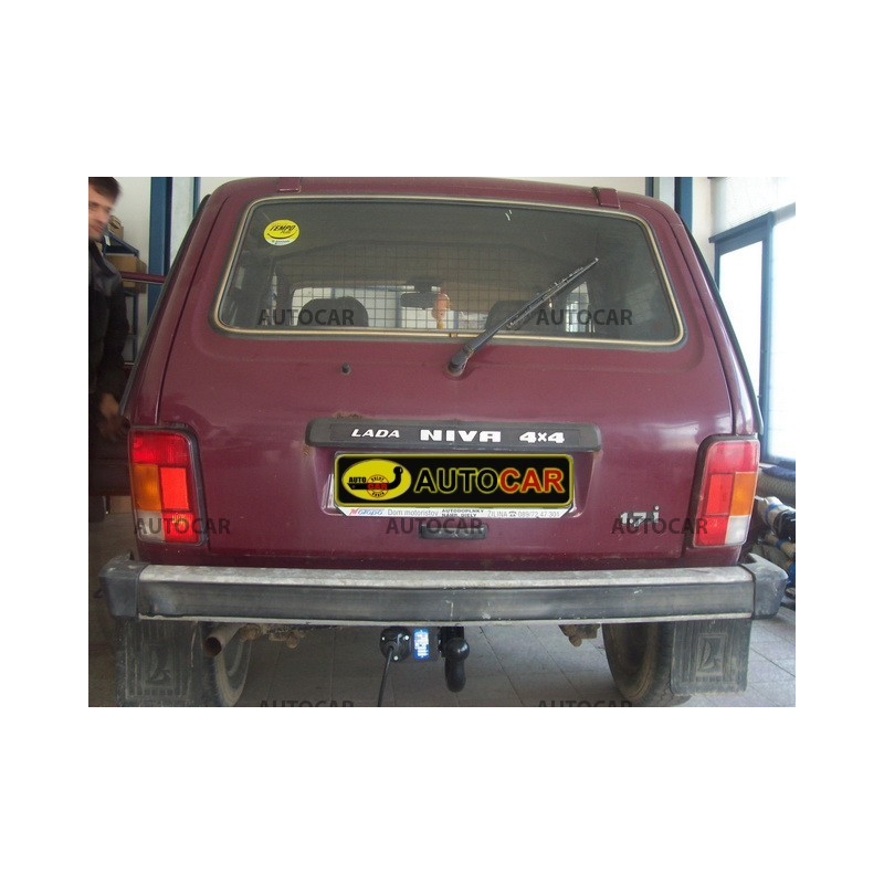 Ťažné zariadenie pre Lada NIVA - 3 dv. - skrutkový systém