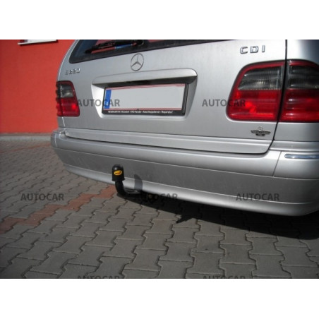 Ťažné zariadenie pre E - Combi, (W 210) - skrutkový systém - od 1995/06 do 2002/03 Ťažné zariadenie pre E - Combi, (W 210) - skrutkový systém - od 1995/06 do 2002/03
