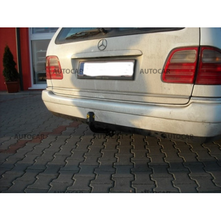 Ťažné zariadenie pre E - Combi, (W 210) - skrutkový systém - od 1995/06 do 2002/03 Ťažné zariadenie pre E - Combi, (W 210) - skrutkový systém - od 1995/06 do 2002/03