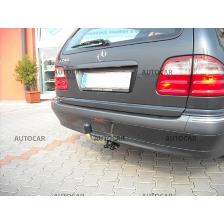 Ťažné zariadenie pre E - Combi, (W 210) - automatický systém - od 1995/06 do 2002/03 Ťažné zariadenie pre E - Combi, (W 210) - automatický systém - od 1995/06 do 2002/03