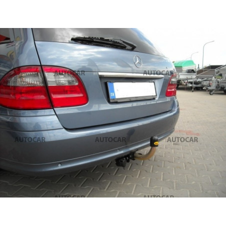Ťažné zariadenie pre E - combi (S211) - automatický systém - od 2003 do 2008 Ťažné zariadenie pre E - combi (S211) - automatický systém - od 2003 do 2008