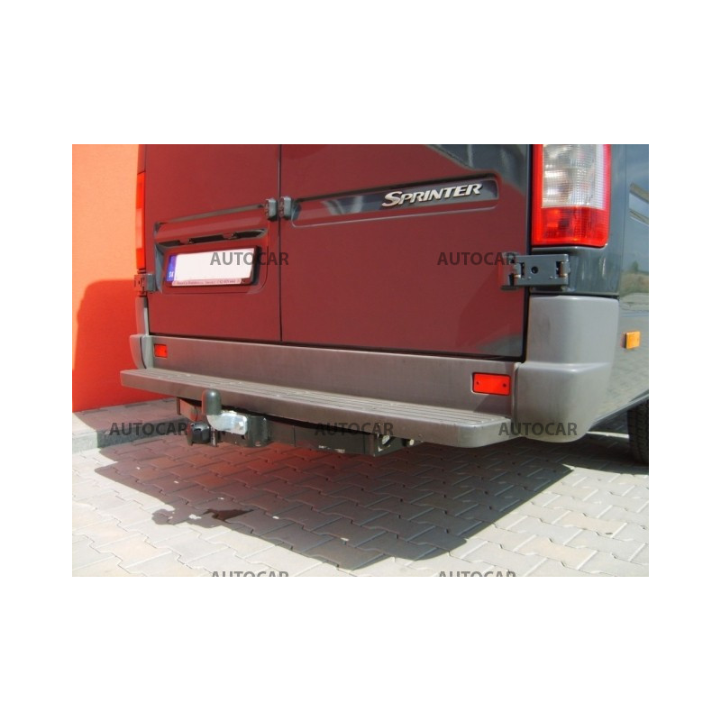 Ťažné zariadenie pre Mercedes SPRINTER - Dodávka so schodíkom - Rázvor 3,55 / 4,025 m - skrutkový systém