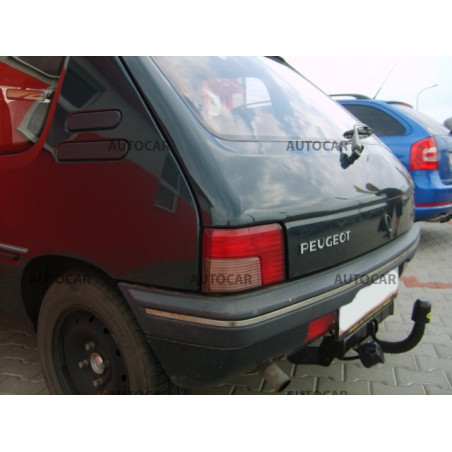 Ťažné zariadenie pre Peugeot 205 - skrutkový systém