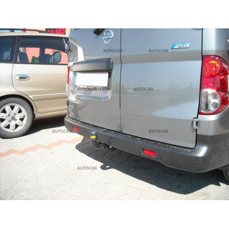 Ťažné zariadenie pre Nissan NV 200 - skrutkový systém - od 2009