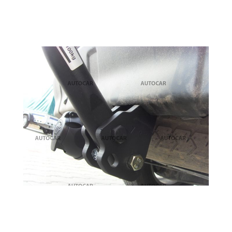 Ťažné zariadenie pre OUTLANDER - suv - skrutkový systém - od 2007 do 