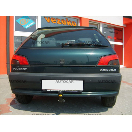 Ťažné zariadenie pre Peugeot 306 - skrutkový systém