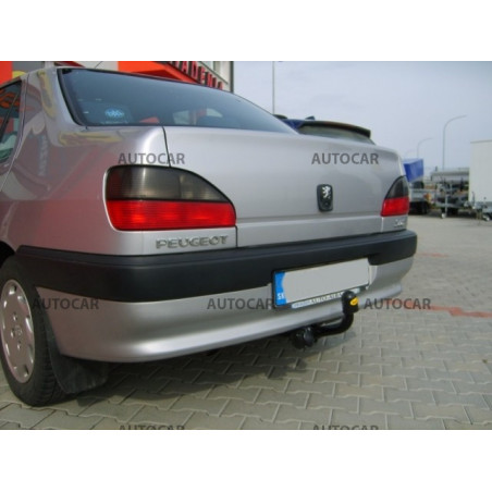 Ťažné zariadenie pre Peugeot 306 - skrutkový systém