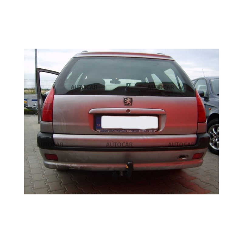 Ťažné zariadenie pre Peugeot 306 - skrutkový systém