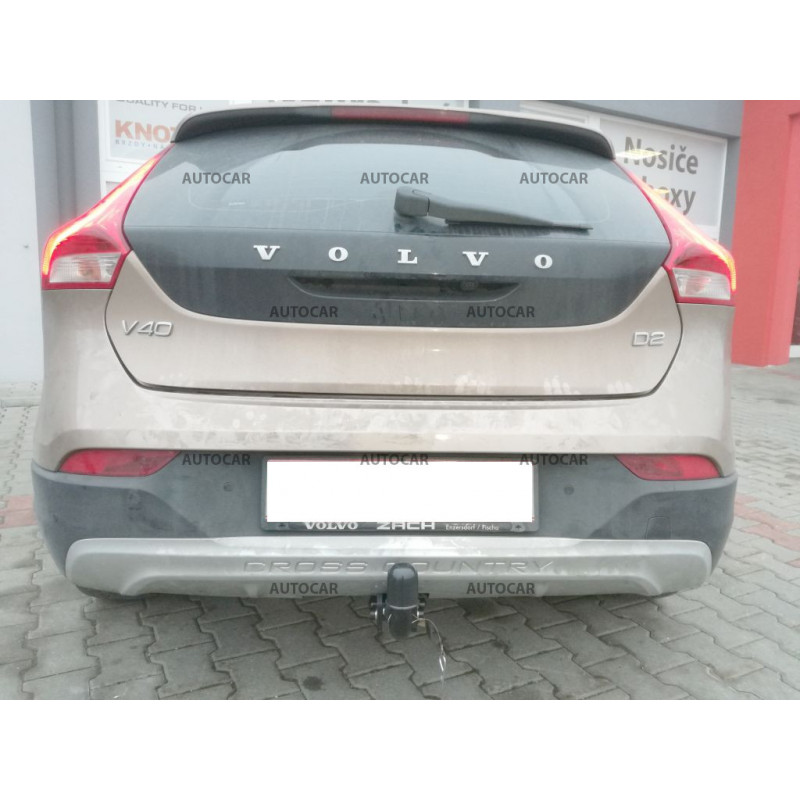 Ťažné zariadenie pre Volvo V 40 - Combi - automatický systém - od 2000/07 do 2004