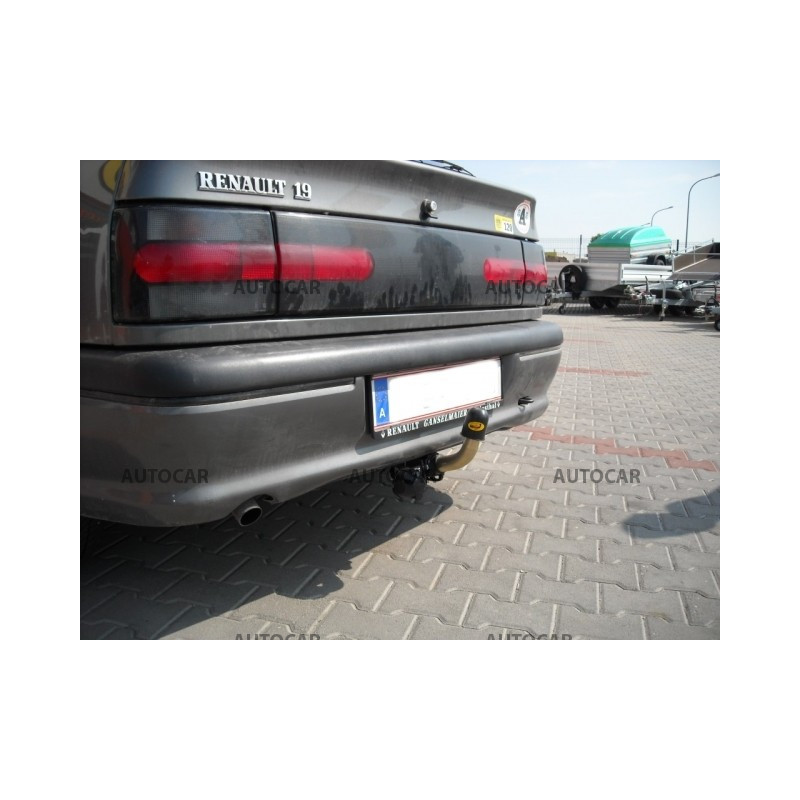 Ťažné zariadenie pre Renault 19 - odnímateľný bajonetový systém